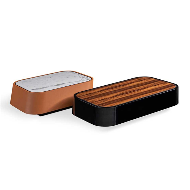 Tables basses carrées pour le salon